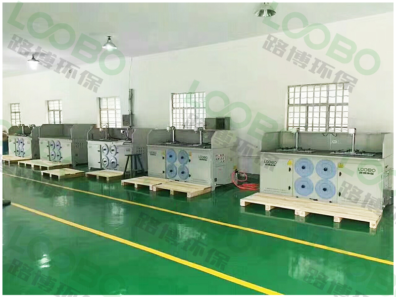 打磨工人都說好：小工件焊接打磨產(chǎn)生的粉塵問題，還得靠這種打磨除塵工作臺，簡直太好用了！