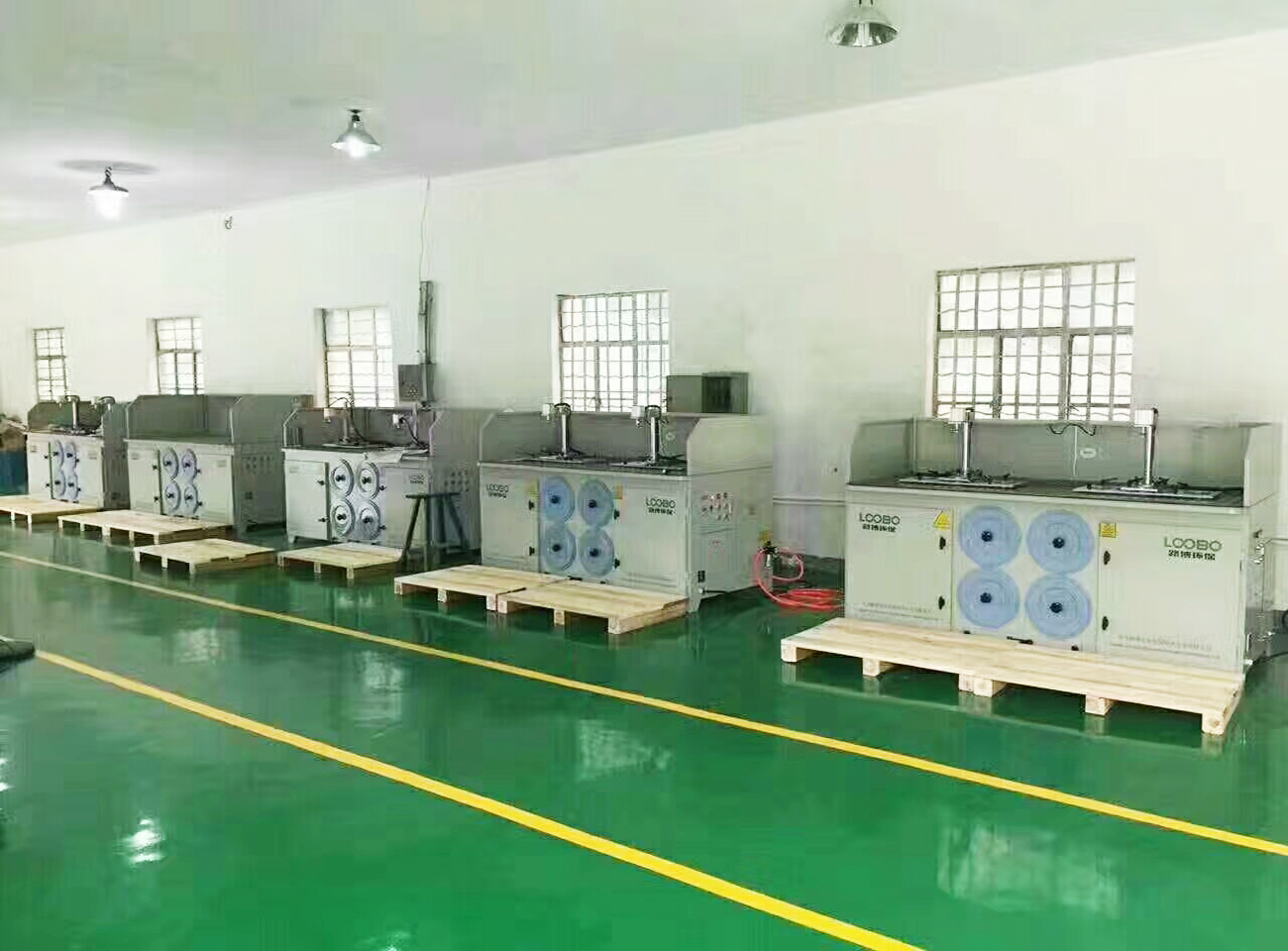 獨特設計，打磨除塵工作臺，滿足你的多種需求，讓您的工作更舒適